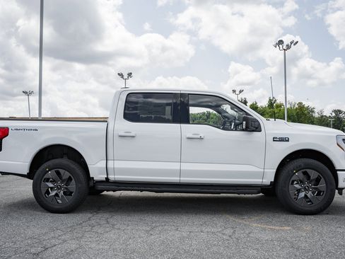 New 2025 Ford F150 Lightning Flash image 3