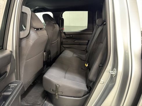 Used 2024 Toyota Tacoma SR5 AWD/4WD image 31