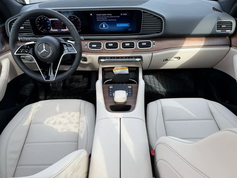 Used 2025 Mercedes-Benz GLE 450 4MATIC image 12