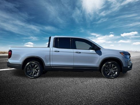 Certified 2025 Honda Ridgeline Sport image 30