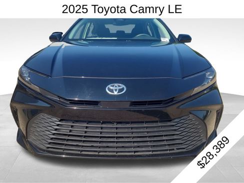 Used 2025 Toyota Camry LE FWD image 2