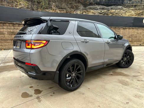 Used 2025 Land Rover Discovery Sport Dynamic SE image 3