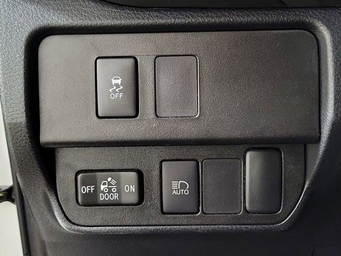 Used 2023 Toyota Tacoma SR5 w/ Technology Package AWD/4WD image 23