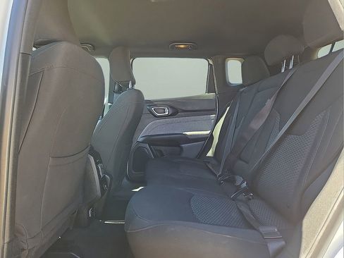 Used 2024 Jeep Compass Sport image 15