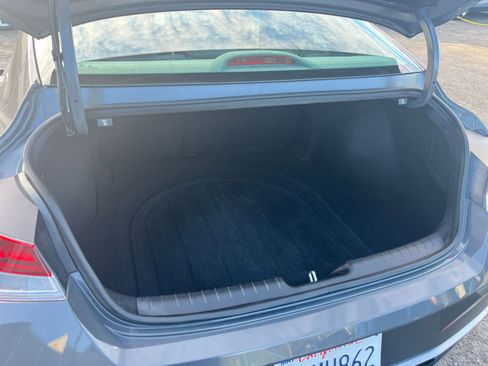 Used 2025 Hyundai Elantra SEL image 29