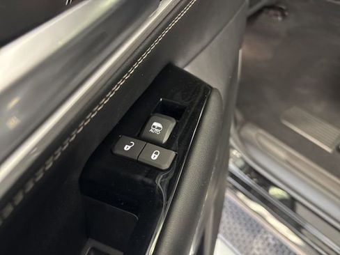 New 2026 Jeep Grand Wagoneer L 4WD image 23