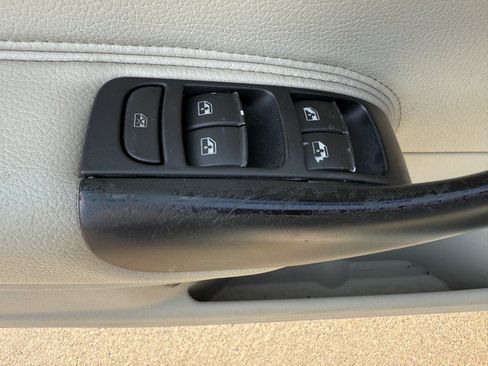 Used 2009 Saab 9-3 2.0T FWD image 15