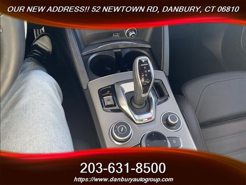 Used 2025 Alfa Romeo Stelvio Tributo Italiano w/ Active Assist Plus Package AWD/4WD image 17