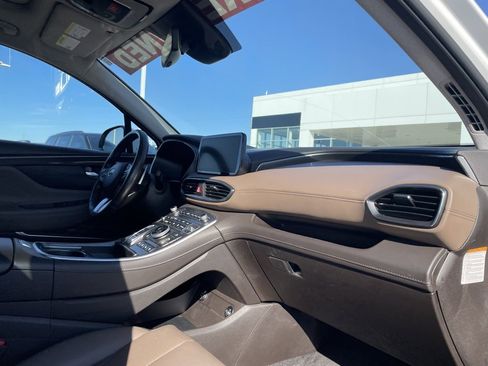 Used 2023 Hyundai Santa Fe Limited image 31