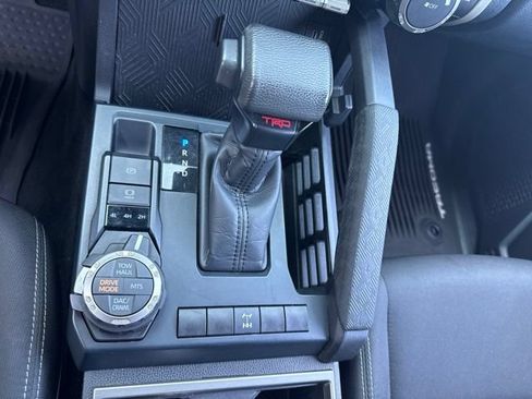 Used 2025 Toyota Tacoma TRD Off-Road AWD/4WD image 21