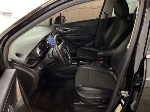 Used 2018 Buick Encore Preferred image 24