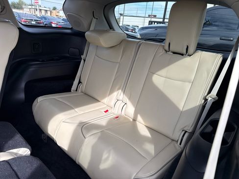 Used 2017 INFINITI QX60 FWD w/ Premium Plus Package image 17