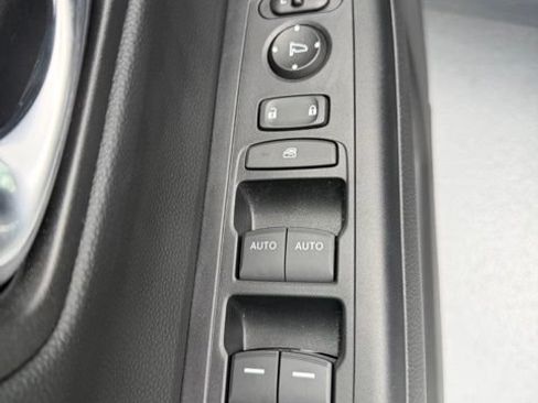 Certified 2025 Honda CR-V EX image 22