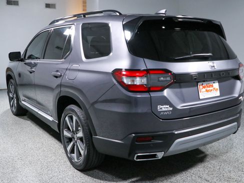 Used 2023 Honda Pilot Elite image 9