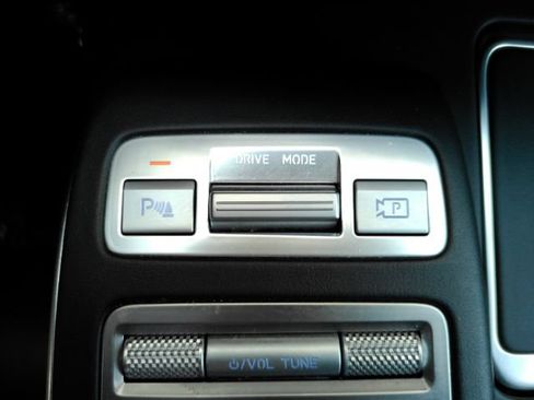 Used 2025 Genesis GV70 2.5T AWD/4WD image 48