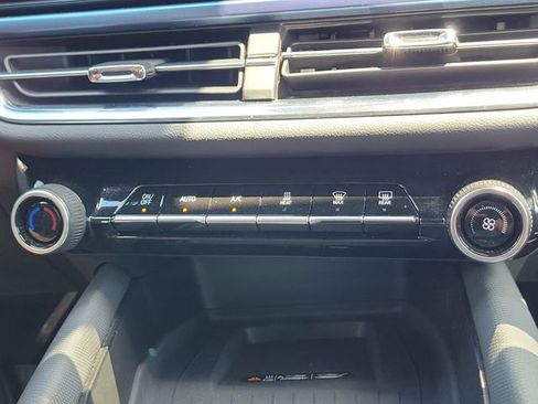 Certified 2025 Chevrolet Equinox EV LT w/ Convenience Package FWD image 34