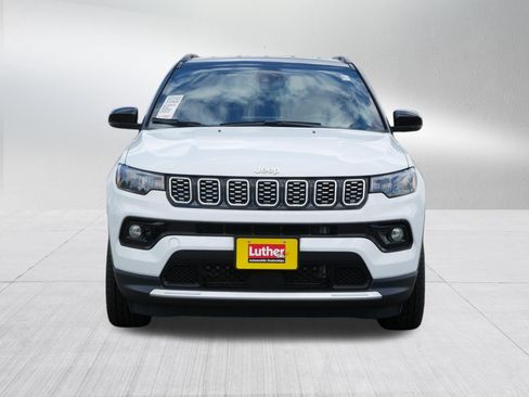 Used 2025 Jeep Compass Limited AWD/4WD image 2