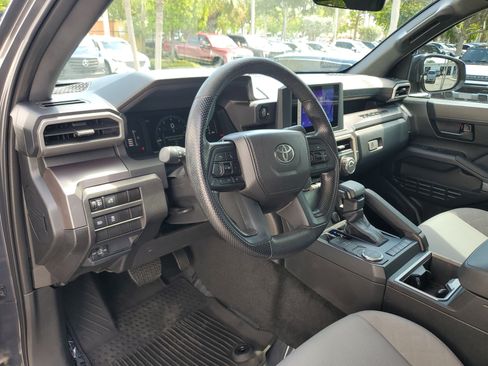 Used 2025 Toyota Tacoma SR5 RWD image 21