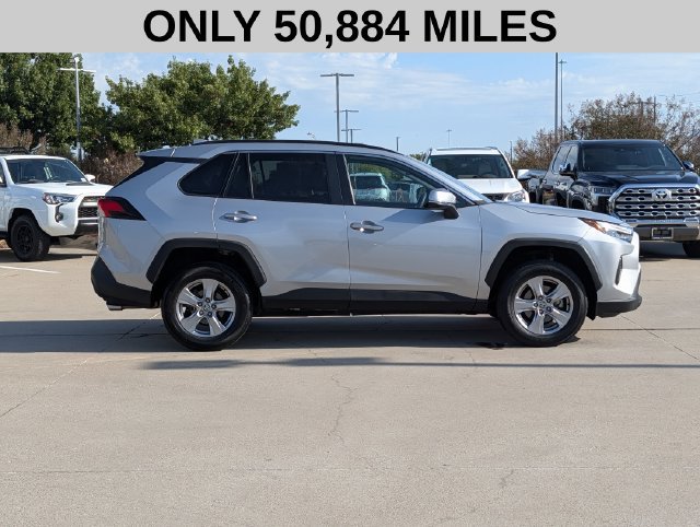 Used 2024 Toyota RAV4 XLE FWD image 4