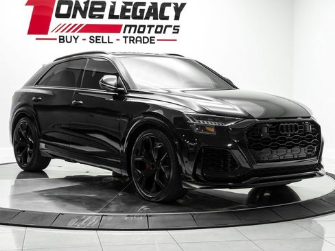 Used 2023 Audi RS Q8 w/ Black Optic Package AWD/4WD image 3