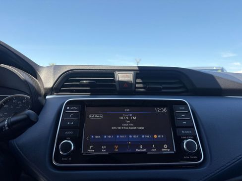 Used 2025 Nissan Versa SV image 20