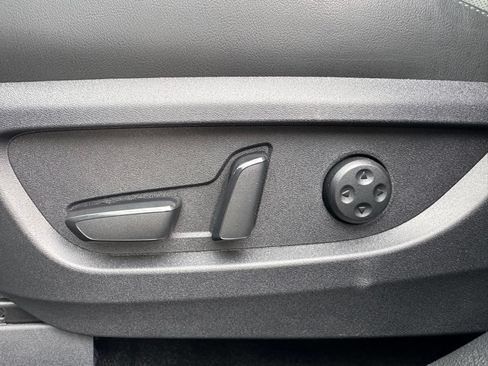 Used 2025 INFINITI QX55 Luxe AWD/4WD image 12