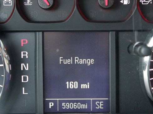 Used 2018 Chevrolet Silverado 1500 Custom w/ Custom Value Package image 22