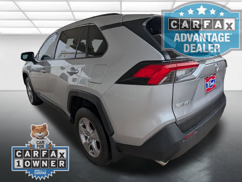 Used 2025 Toyota RAV4 XLE w/ Convenience Package FWD image 2
