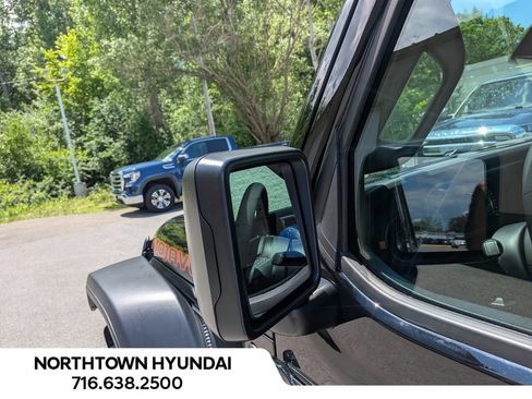 Used 2026 Jeep Gladiator Mojave AWD/4WD image 38