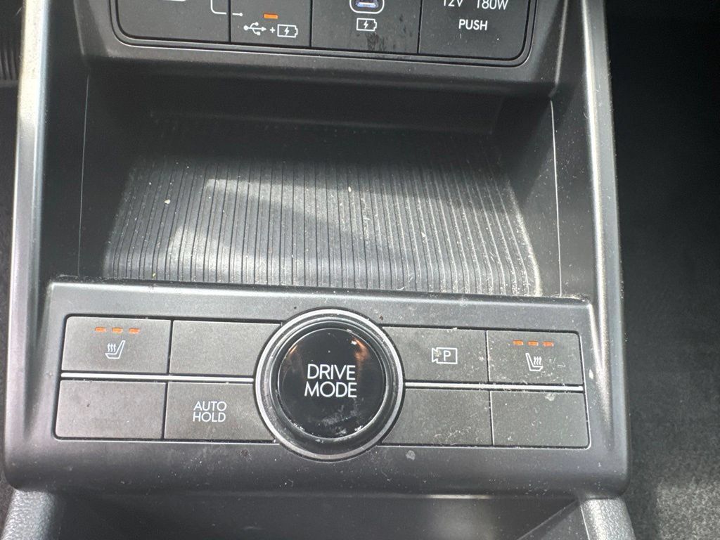 Used 2024 Hyundai Kona SEL FWD image 13
