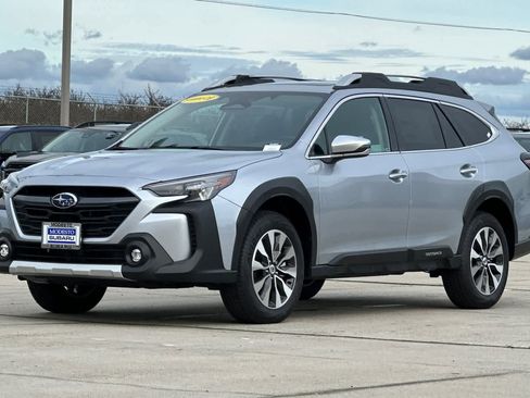 New 2025 Subaru Outback Touring XT image 7