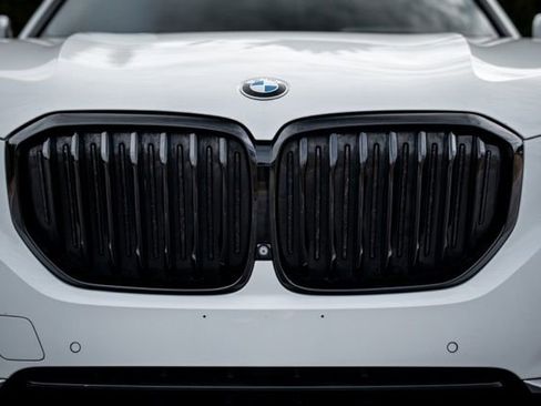 Used 2019 BMW X5 xDrive40i w/ Parking Assistance Package image 19