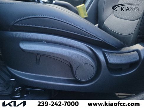 New 2026 Kia Seltos S FWD image 24