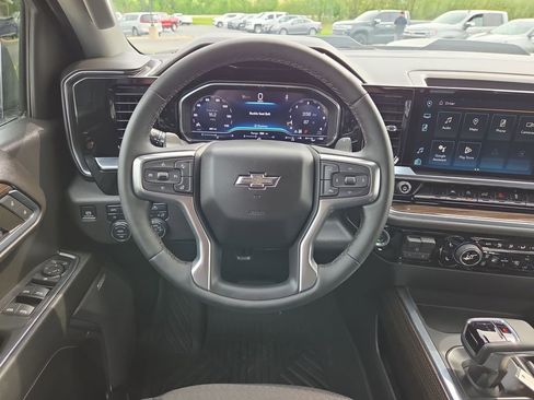 Certified 2024 Chevrolet Silverado 1500 LT Trail Boss AWD/4WD image 10