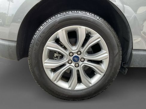 Used 2021 Ford Edge Titanium w/ Cargo Accessory Package FWD image 10