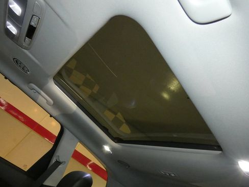 Used 2021 Kia Telluride SX image 30