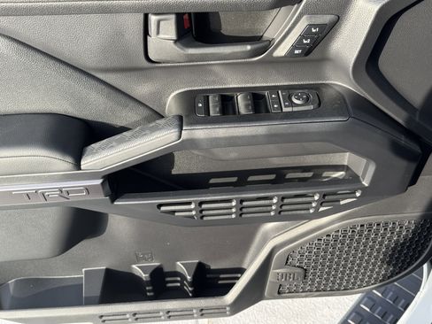 New 2026 Toyota 4Runner TRD Off-Road Premium image 18