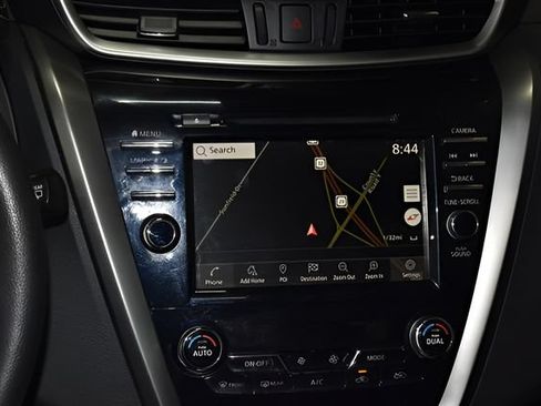 Used 2024 Nissan Murano SV AWD/4WD image 32