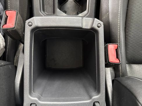Used 2023 Volkswagen Tiguan SE AWD/4WD image 22