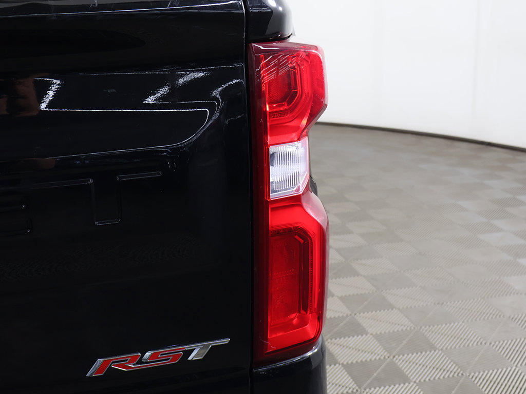 Used 2019 Chevrolet Silverado 1500 RST AWD/4WD image 15