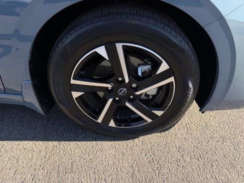 Certified 2025 Nissan Sentra SV FWD image 8