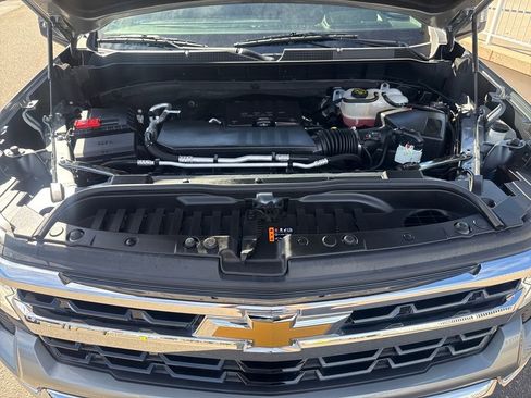 Used 2023 Chevrolet Silverado 1500 LT image 21