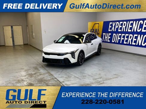 Used 2025 Kia K4 GT-Line w/ GT-Line Premium Package FWD image 4