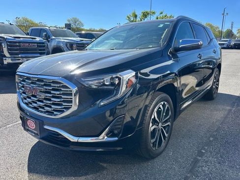 Used 2018 GMC Terrain Denali w/ Comfort Package AWD/4WD image 5