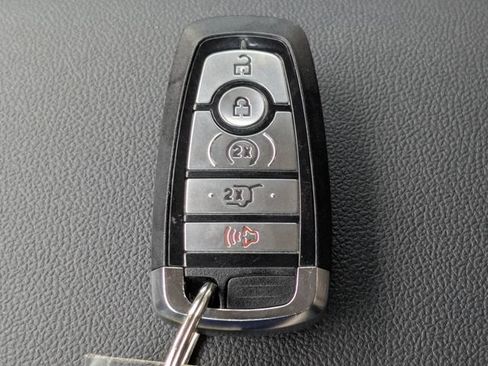 Used 2020 Ford Escape SE Sport FWD image 39