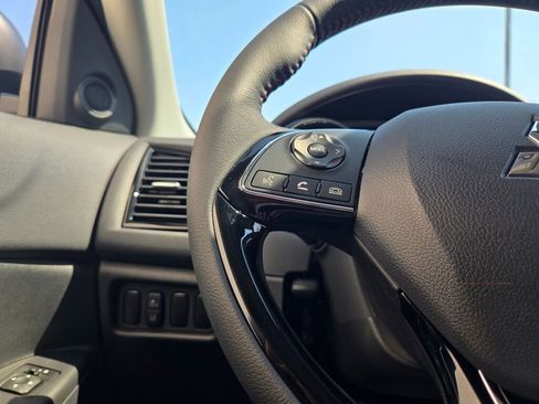 Used 2026 Mitsubishi Outlander Sport LE AWD/4WD image 25