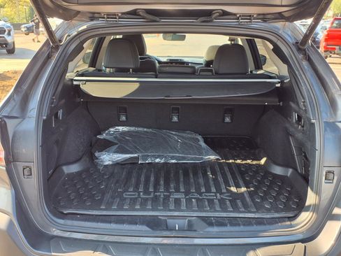 Used 2024 Subaru Outback Limited AWD/4WD image 28