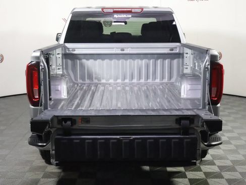 Used 2025 GMC Sierra 1500 SLT AWD/4WD image 11
