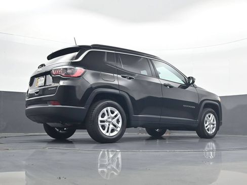 Used 2021 Jeep Compass Sport w/ Cold Weather Group FWD image 26