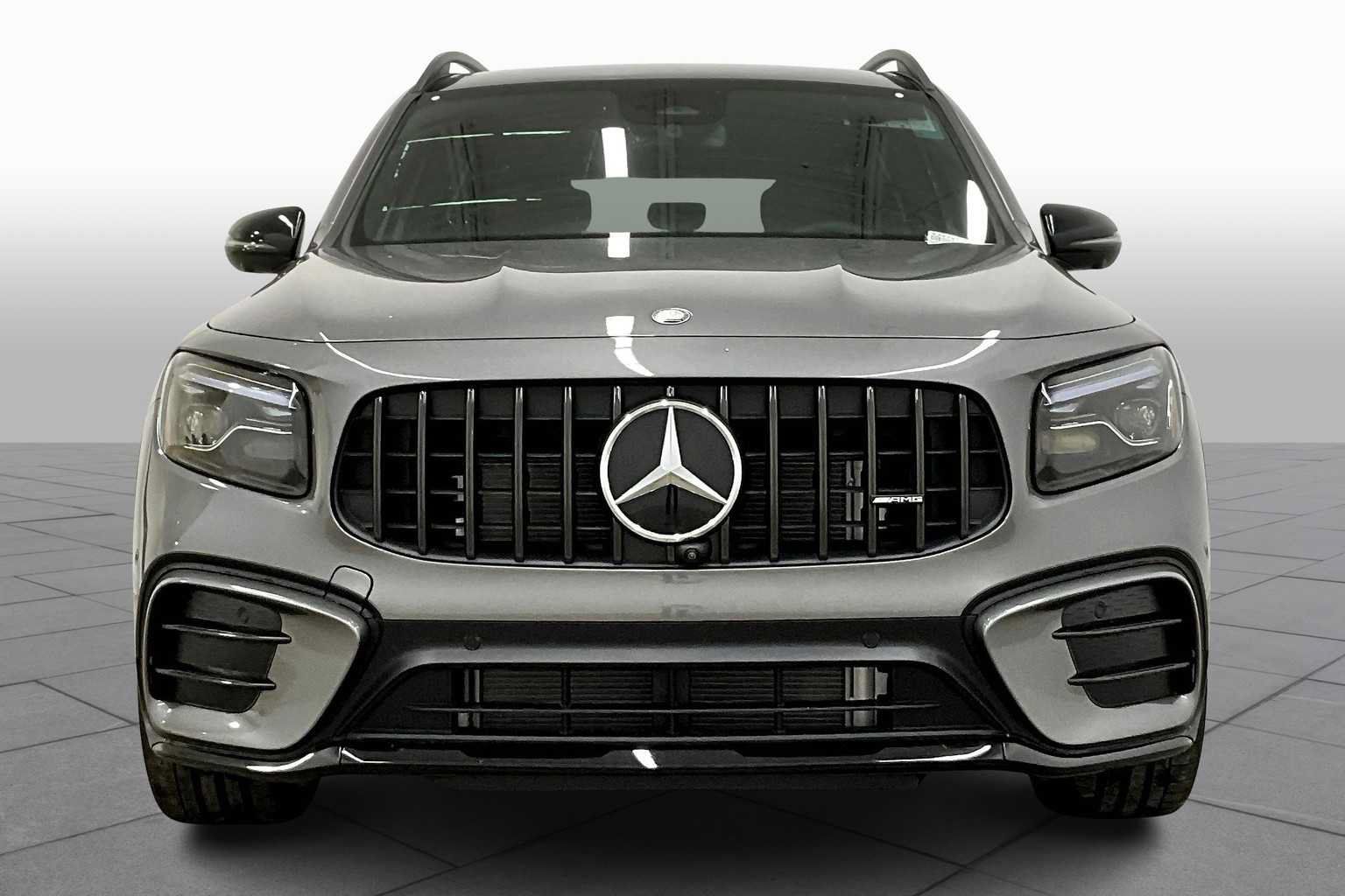 Certified 2025 Mercedes-Benz GLB 35 AMG 4MATIC image 3